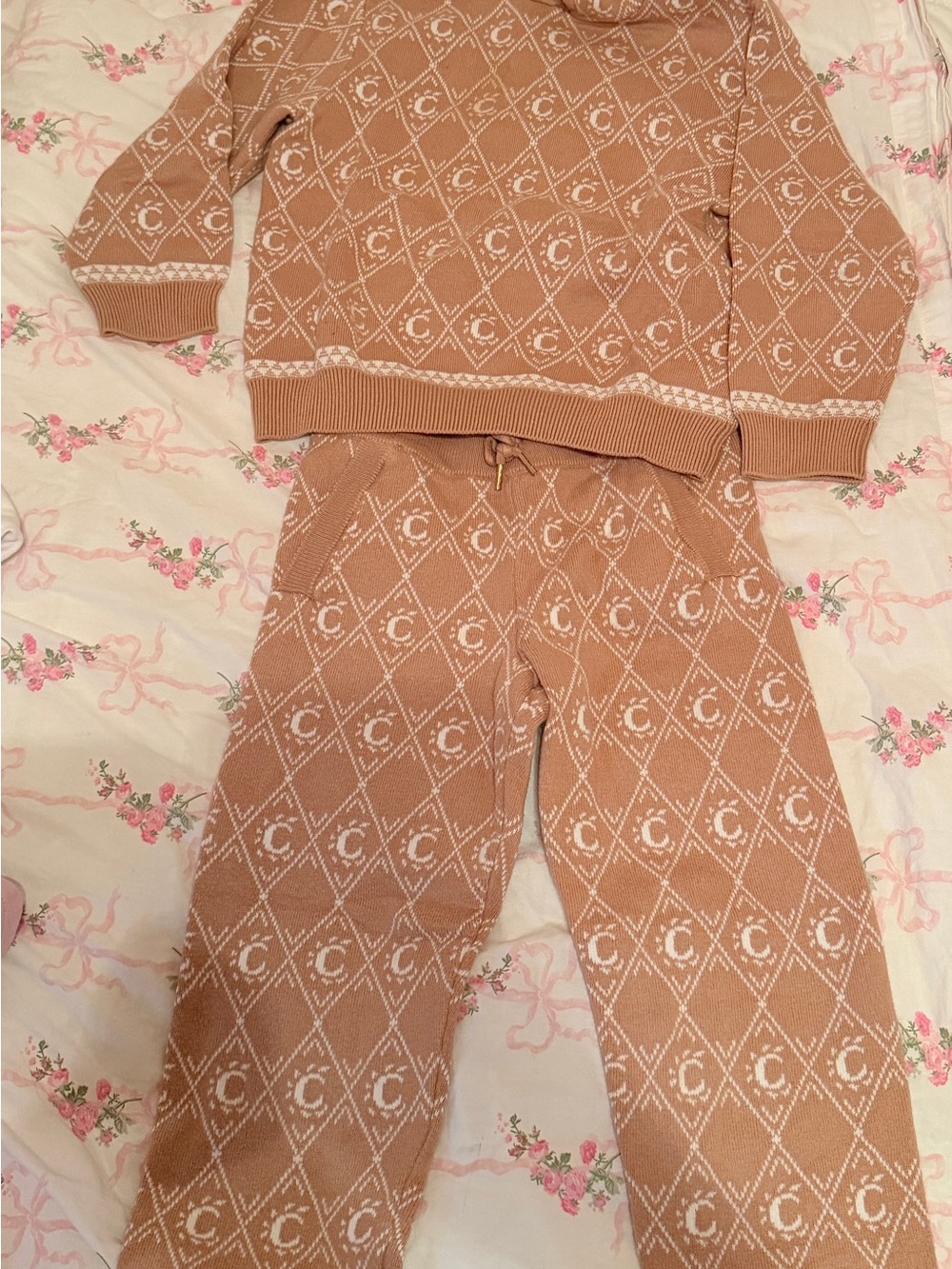 Chloe Pink-Tan Diamond Logo Knit Set